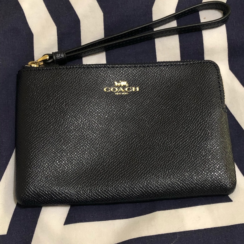 EUC Coach Wristlet